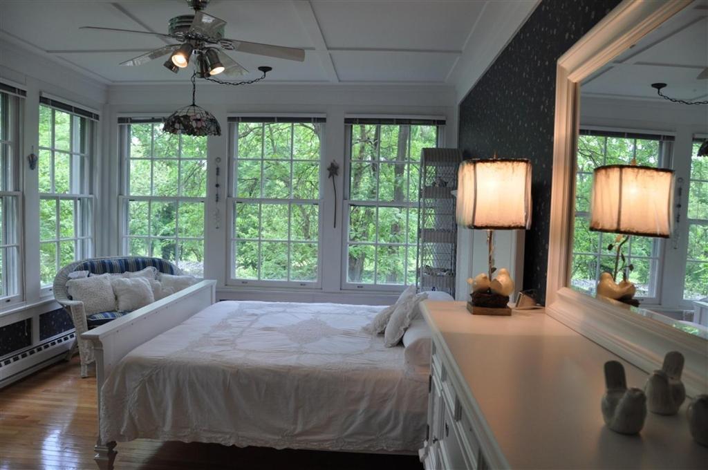 Wayne Bed & Breakfast Inn (Adults Only) Стая снимка