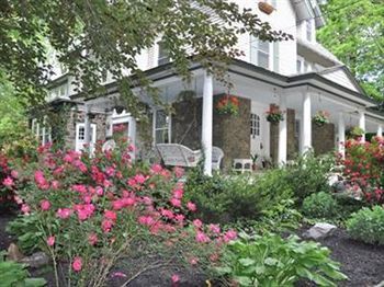 Wayne Bed & Breakfast Inn (Adults Only) Екстериор снимка
