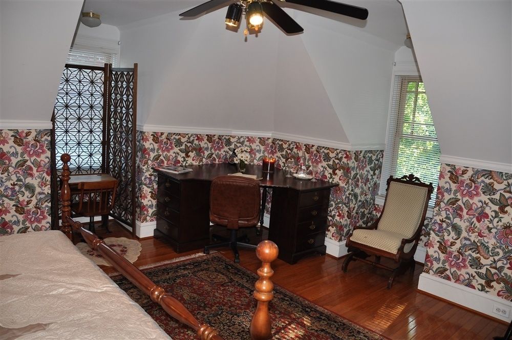 Wayne Bed & Breakfast Inn (Adults Only) Екстериор снимка
