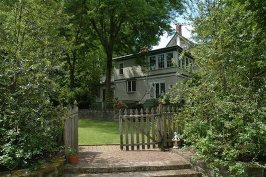 Wayne Bed & Breakfast Inn (Adults Only) Екстериор снимка
