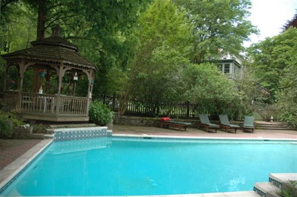 Wayne Bed & Breakfast Inn (Adults Only) Екстериор снимка
